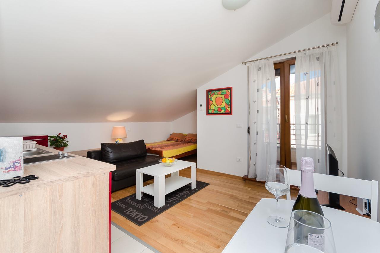 Apartment Goran Rovigno Esterno foto
