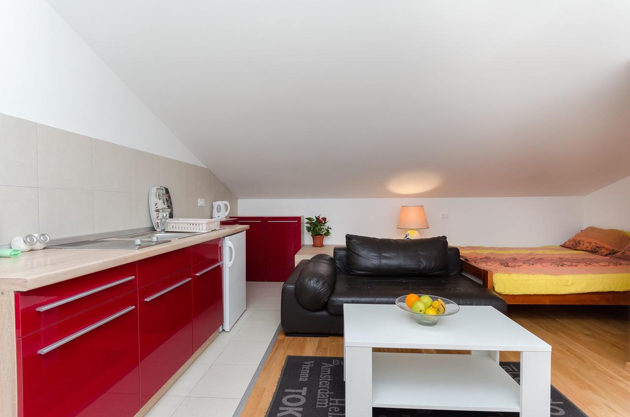 Apartment Goran Rovigno Esterno foto