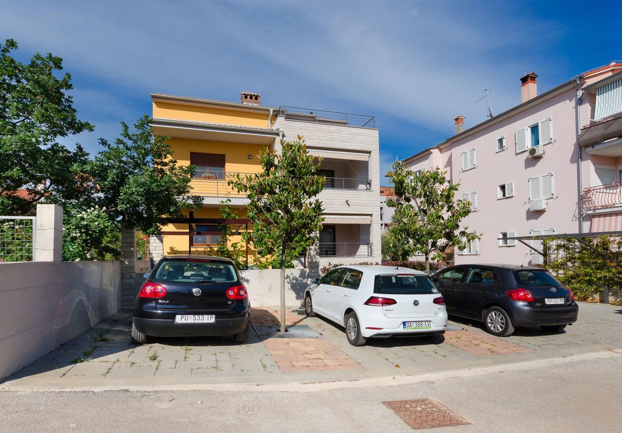 Apartment Goran Rovigno Esterno foto