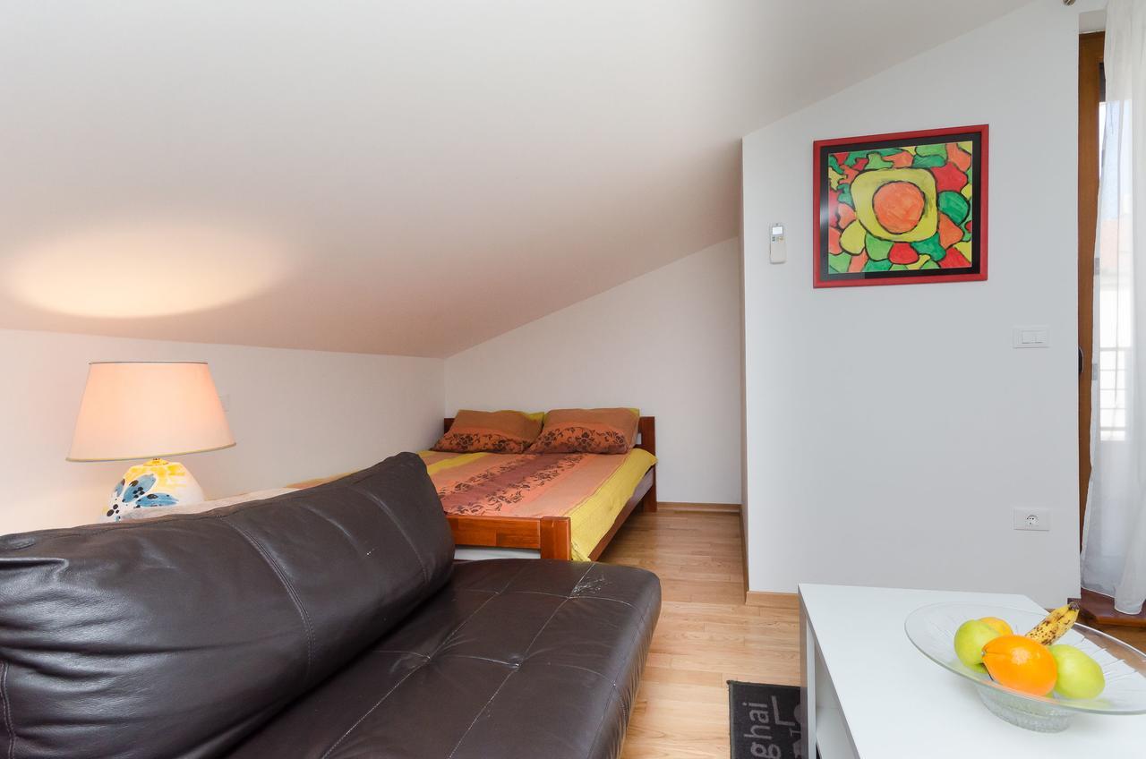 Apartment Goran Rovigno Esterno foto