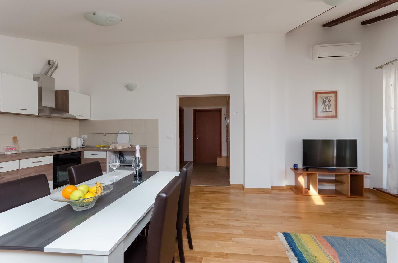 Apartment Goran Rovigno Esterno foto