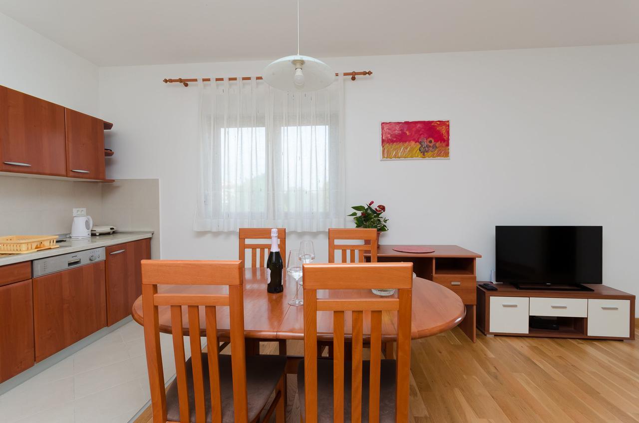 Apartment Goran Rovigno Esterno foto