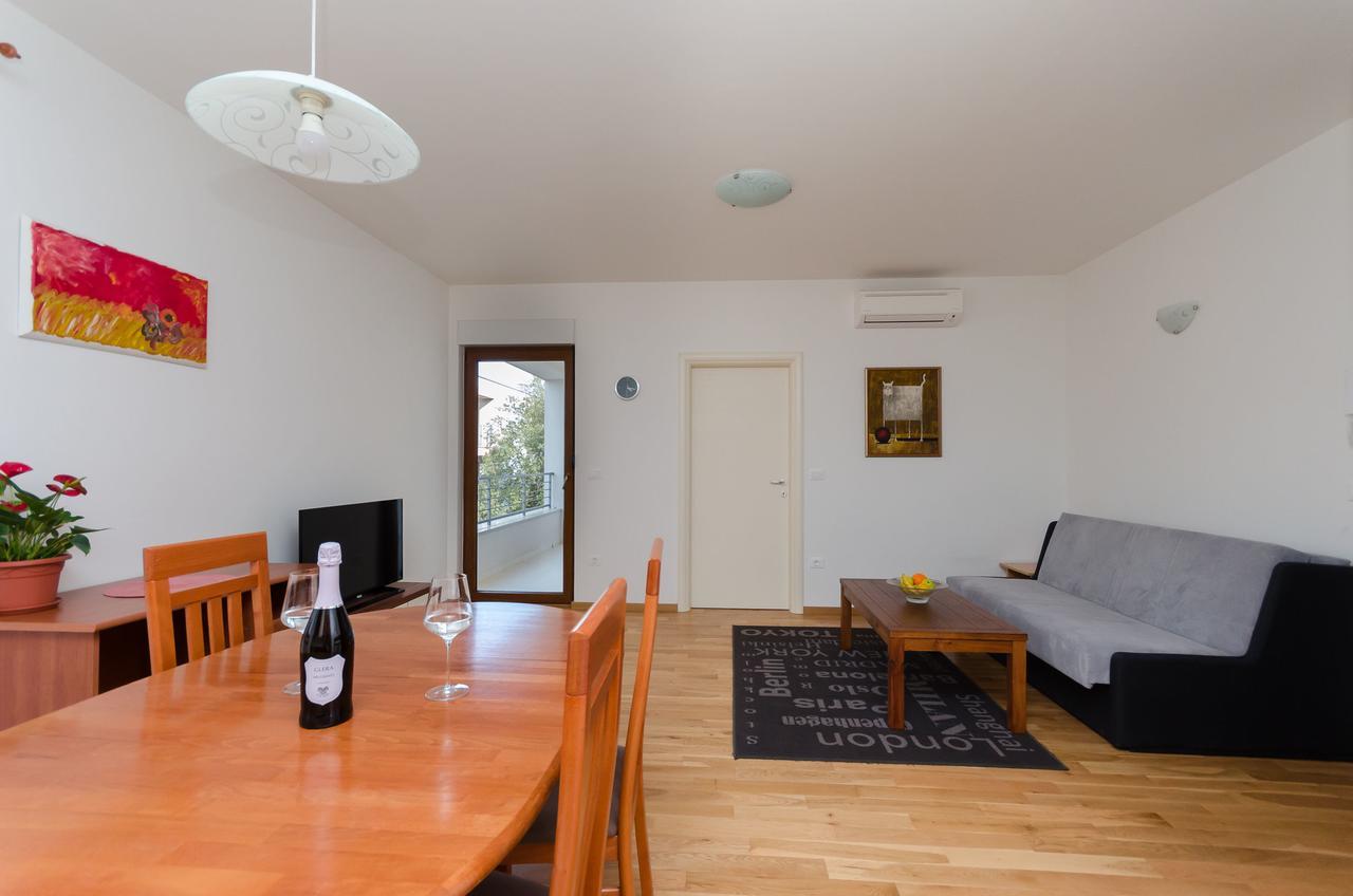 Apartment Goran Rovigno Esterno foto