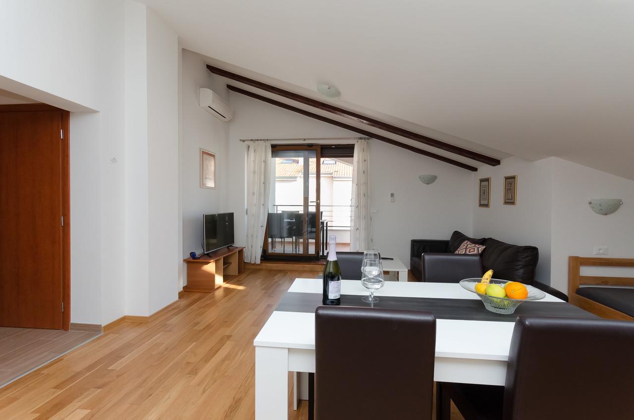 Apartment Goran Rovigno Esterno foto