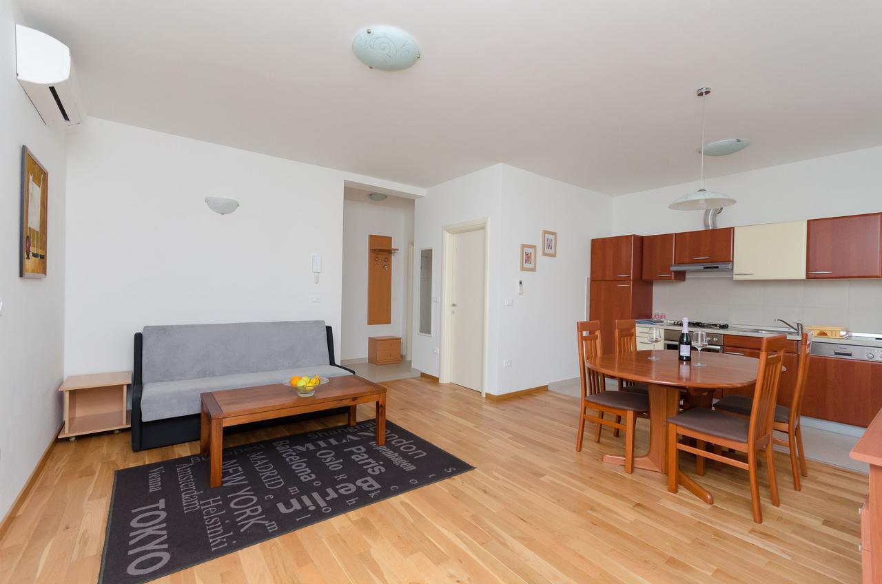 Apartment Goran Rovigno Esterno foto